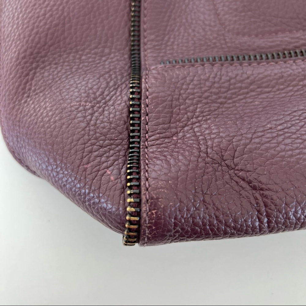 BOTKIER Soho Plum Burgundy Pebbled Leather Zipper Detail Large Shoulder Bag Tote - Picture 13 of 14